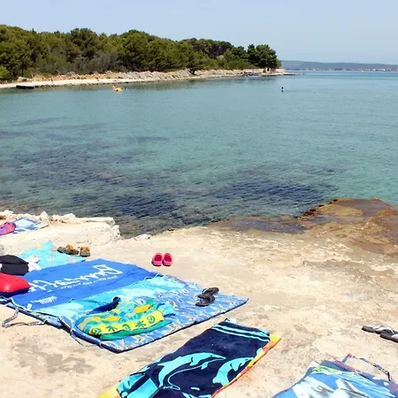 Apartments By The Sea Zdrelac, Pasman - 8287 * Banj