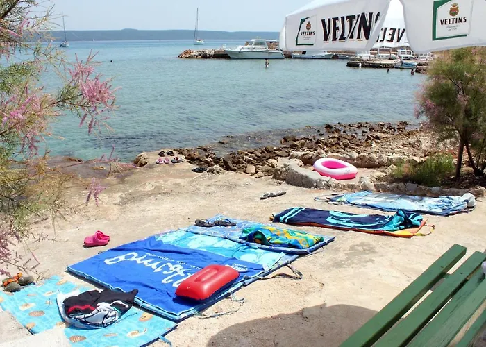 Apartment Apartments By The Sea Zdrelac, Pasman - 8287 Banj